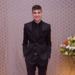 "Fui aluno da Northway de 2013 a 2018. Durante esse período, tive aulas com o Chad, um professor nativo, e com o professor Júnior, além de ter contato com a excelente equipe de profissionais da escola. Com o apoio que recebi e participando das aulas regulares e das atividades extras, como o acampamento de inglês e as aulas de conversação e música, fui do inglês iniciante ao fluente, passando a dar aulas do idioma na escola. A Northway é uma escola que valoriza o ensino e incentiva alunos e professores, fornecendo todo o necessário para o aprendizado e para a vivência da língua inglesa e da cultura que ela carrega". ​Eduardo Miorim - ex-aluno da northway, graduando de direito na unb​